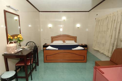 Hotel Crystal Residency 